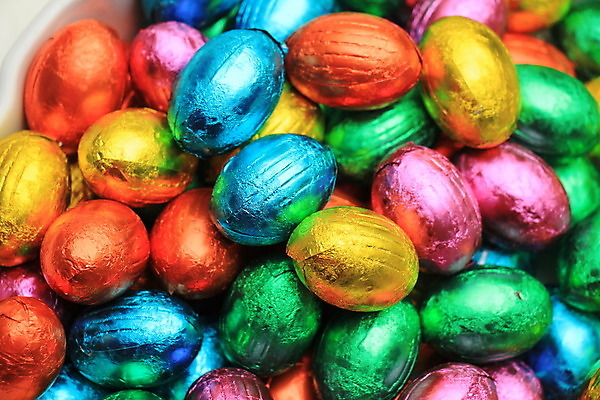 포토 JPG 해외이미지 음식 포장 근접촬영 사람없음 컬러풀 초콜릿 부활절계란 해외202004 해외포토 뷰포인트 컬러 디저트 부활절 계란 파일형식 이미지허브