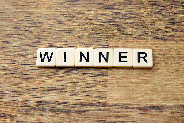 포토 JPG 해외이미지 알파벳 텍스트 사람없음 목재 단어 축하 우승 메시지 편지 타일 승자 챔피언 해외202004 해외포토 나무 문자 영어 컨셉 재료 최고 파일형식 이미지허브