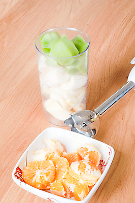 포토 JPG 해외이미지 음료 음식 오렌지 과일 유리 디저트 바나나 건강 키위 사람없음 초록색 여름 컬러풀 침묵 주스 추위 신선 칵테일 고명 달콤 아침식사 사과 혼합 크림 상쾌 칼로리 쉐이크 내추럴 떨림 섞기 숙성 스무디 해외202004 해외포토 계절 감정 컬러 모션 재질 주류 식사 소리 맛 파일형식 이미지허브