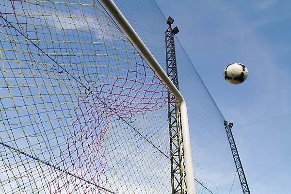 포토 JPG 해외이미지 선 스포츠 백그라운드 밭 축구공 공 놀이 성공 바람 잔디 사람없음 야외 초록색 여름 운동 검은색 축구 경쟁 경기장 장비 게임 흰색 원형 그물 놀이터 발사 가죽 심볼 싱글 대문 골 땅바닥 필승 해외202004 해외포토 자연요소 도형 식물 계절 컬러 컨셉 농업 축구용품 스포츠시설 날씨 바닥 건강 구기 문 우승 파일형식 이미지허브