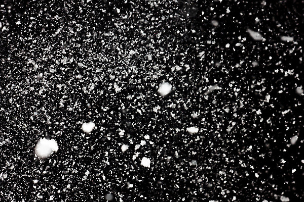 포토 JPG 해외이미지 디자인 계절 조각 백그라운드 크리스마스 겨울 패턴 자연 하늘 날씨 추상 휴가 불꽃 새로움 풍경 사람없음 빛 파티 우주 얼음 검은색 어둠 젖음 추위 가을 흰색 눈송이 은색 야간 소프트포커스 연도 질감 서리 보케 무거움 눈보라 내추럴 고립 블러 폭설 눈내림 현실 해외202004 해외포토 자연요소 기념일 컬러 컨셉 무늬 불 눈_날씨 촬영기법 이벤트 무게 자연재해 생태계 파일형식 이미지허브