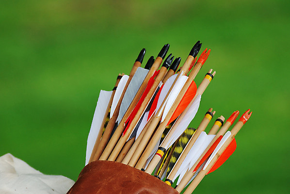 포토 JPG 해외이미지 전통 무기 화살 사람없음 바구니 그룹 목표 발사 오브젝트 사냥 양궁 얇은 완벽 해외202004 해외포토 스포츠 컨셉 파일형식 이미지허브