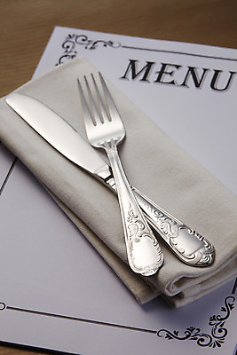 포토 JPG 해외이미지 그릇 식기 접시 음식 백그라운드 포크 탁자 서브 사람없음 세로 세트 금속 요식업 식당 숟가락 식사 저녁식사 장비 흰색 기구 공구 직물 칼 은색 먹기 서비스 메뉴 냅킨 점심식사 고립 철강 해외202004 해외포토 산업 컬러 가구 모션 재질 수저 상점 도구 파일형식 이미지허브