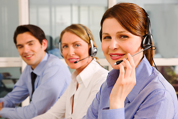 포토 JPG 해외이미지 백인 직업 응시 40대 인터넷 비즈니스 청소년 넥타이 실내 미소 성인 세명 30대 사무실 업무 비즈니스맨 비즈니스우먼 마이크 성인남자만 성인만 해외202004 해외포토 서양인 시선 잡화 여자 남자 중년 음향기기 표정 사람 내부 장년 작업 직장인 남자만 파일형식 이미지허브