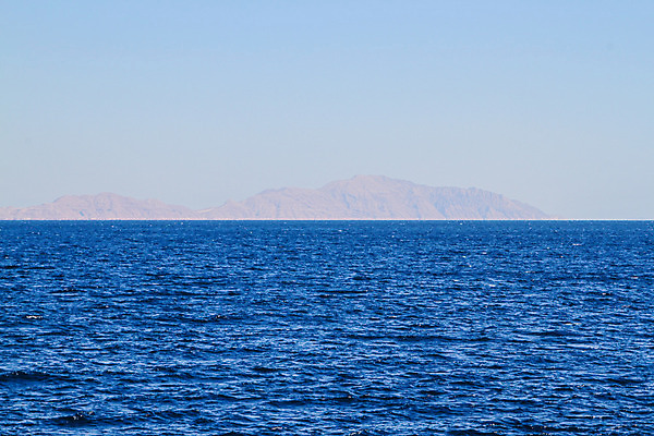 포토 JPG 해외이미지 바다 섬 여행 자연 하늘 풍경 사람없음 물 여름 파란색 태양 여행객 만 수평선 해외202004 해외포토 자연요소 계절 컬러 사람 생태계 파일형식 이미지허브