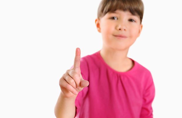 포토 JPG 해외이미지 백인 1 손 여자 교육 어린이 컨셉 인터넷 손가락 성공 한명 손짓 스크린 유치원 터치 흰색 긴급 가리킴 아기 선택 연결 언론 클릭 팔 보여주기 소통 고립 입력 터치스크린 가상 해외202004 해외포토 서양인 컬러 모션 사람 신체부위 파일형식 이미지허브