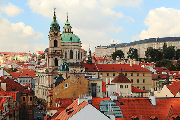 포토 JPG 해외이미지 주간 구름 건축물 유럽 여행 하늘 지붕 파노라마 풍경 사람없음 야외 건물 가로 도시풍경 탑 도시 체코 방문 프라하 스카이라인 보헤미아 서쪽 수평선 해외202004 해외포토 자연요소 건축 나라 촬영기법 방향 파일형식 이미지허브