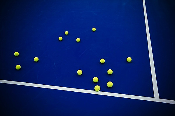 포토 JPG 바닥 실내 사람없음 파란색 여러개 테니스 테니스용품 테니스장 테니스공 국내포토 스포츠용품 컬러 다수 공 스포츠시설 내부 구기 파일형식