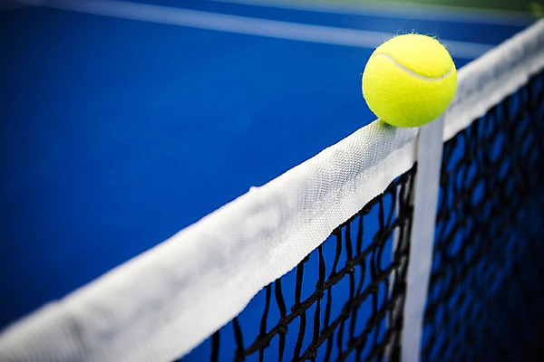 포토 JPG 실내 사람없음 한개 테니스 테니스용품 네트 테니스장 테니스공 국내포토 1 스포츠용품 스포츠 공 스포츠시설 내부 구기 파일형식