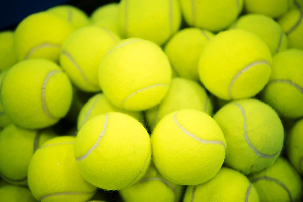 포토 JPG 스튜디오촬영 실내 사람없음 쌓기 여러개 테니스 테니스용품 테니스공 국내포토 스포츠용품 다수 공 모션 내부 구기 파일형식