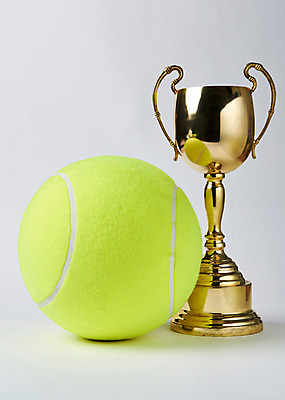 포토 JPG 스튜디오촬영 실내 사람없음 한개 테니스 테니스용품 테니스공 트로피 국내포토 1 스포츠용품 공 내부 구기 상_우승 파일형식