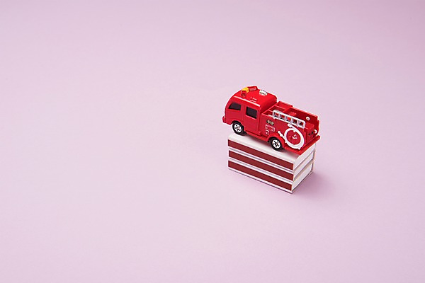 포토 JPG 스튜디오촬영 실내 사람없음 장난감 쌓기 미니어처 소방차 성냥갑 국내포토 모션 자동차 내부 모형 성냥 파일형식