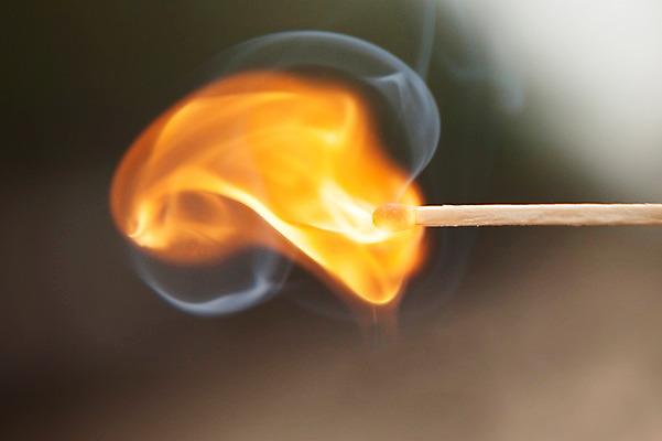 포토 JPG 주간 불 사람없음 야외 아웃포커스 한개 연기 성냥 국내포토 자연요소 1 촬영기법 파일형식