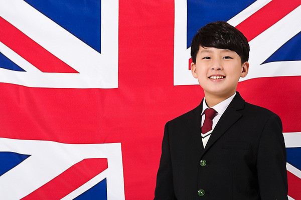 포토 JPG 스튜디오촬영 학생 남자 교복 남학생 중학생 실내 한명 서기 미소 상반신 앞모습 10대 한국인 십대남자한명만 국내포토 1 옷 뷰포인트 모션 청소년 표정 사람 동양인 내부 남자한명만 십대남자만 파일형식