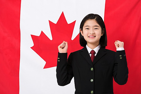 포토 JPG 스튜디오촬영 학생 여학생 여자 교복 실내 한명 서기 미소 상반신 앞모습 10대 파이팅 한국인 여중생 캐나다국기 십대여자한명만 국내포토 1 옷 뷰포인트 모션 중학생 청소년 표정 사람 동양인 내부 국기 여자한명만 십대여자만 파일형식