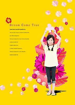 전신 PSD 외국인 편집이미지 여자 꽃 어린이 잎 한명 사람 동양인 손들기 종이접기 종이꽃 소녀한명만 이미지편집 식물 1 종이 모션 인종 접기 여자한명만 소녀만 파일형식