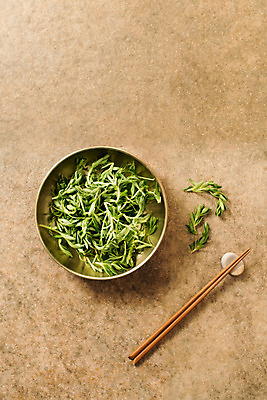 포토 JPG 스튜디오촬영 그릇 채소 젓가락 실내 사람없음 하이앵글 신선 유기농 돌나물 양은그릇 플랫레이 국내포토 식기 웰빙 뷰포인트 수저 내부 플랫 파일형식