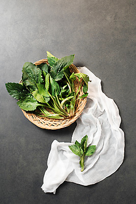 포토 JPG 스튜디오촬영 채소 실내 사람없음 하이앵글 소쿠리 신선 천 유기농 플랫레이 부지갱이 국내포토 웰빙 뷰포인트 내부 바구니 직물 플랫 파일형식