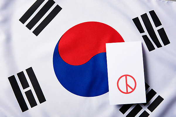 포토 JPG 스튜디오촬영 실내 근접촬영 사람없음 태극기 투표 선거 사회이슈 오브젝트 투표용지 기표문양 국내포토 문양 뷰포인트 컨셉 내부 국기 민주주의 파일형식