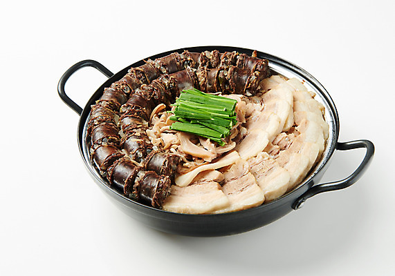 포토 JPG 스튜디오촬영 한식 음식 실내 근접촬영 사람없음 냄비 보쌈 부추 순대 국내포토 뷰포인트 채소 내부 솥 파일형식