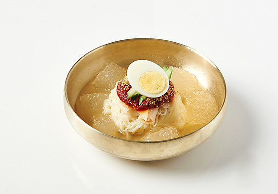 포토 JPG 스튜디오촬영 한식 음식 오이 실내 사람없음 계란 양념 반쪽 깨소금 밀면 국내포토 채소 식재료 내부 알 국수 파일형식