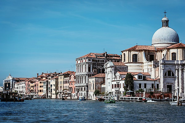 포토 JPG 주간 해외풍경 해외 유럽 유럽풍경 하늘 주택 풍경 사람없음 야외 건물 관광지 이탈리아 수로 운하 베네치아 선박 국내포토 자연요소 건축물 나라 여행 수상교통 파일형식
