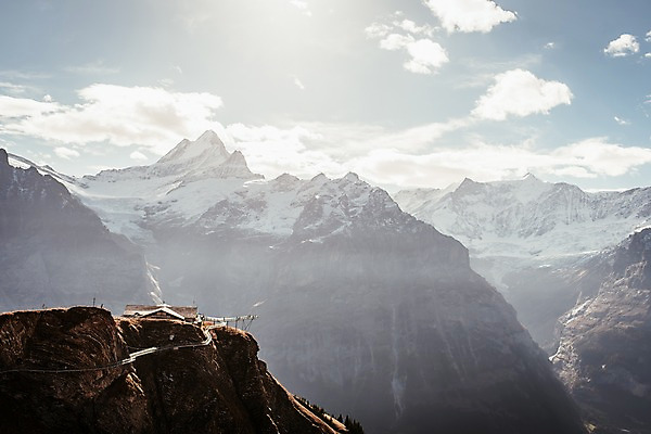 포토 JPG 주간 해외풍경 해외 유럽 유럽풍경 자연 하늘 산 풍경 사람없음 야외 절벽 스위스 알프스 만년설 피르스트 국내포토 자연요소 나라 생태계 파일형식