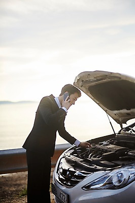 포토 JPG 주간 구름 응시 남자 바다 자동차 하늘 한명 서기 사람 정장 상반신 20대 야외 옆모습 스마트폰 한국인 관찰 비즈니스맨 고장 통화 자동차사고 가드레일 신고 자동차정비 해변도로 성인남자한명만 영흥도 국내포토 자연요소 1 시선 옷 도로 육상교통 뷰포인트 섬 비즈니스 모션 동양인 청년 핸드폰 스마트기기 직장인 수리 교통사고 인천 남자한명만 성인남자만 파일형식