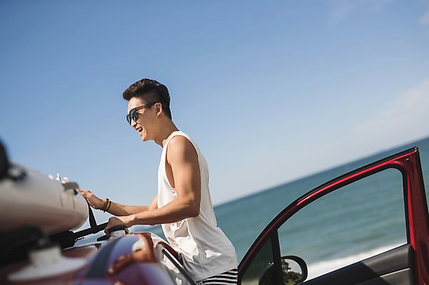 포토 JPG 주간 남자 바다 자동차 하늘 한명 서기 미소 사람 상반신 20대 야외 옆모습 여름 30대 선글라스 맑음 한국인 묶기 즐거움 태안 성인남자한명만 패들보드 국내포토 자연요소 1 계절 감정 안경 육상교통 뷰포인트 모션 날씨 표정 동양인 청년 장년 서핑 충청남도 남자한명만 성인남자만 파일형식