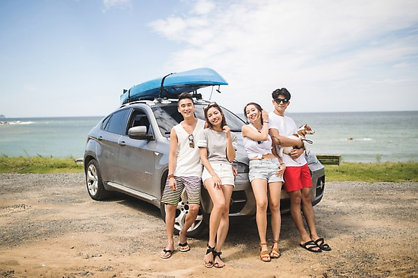 포토 JPG 주간 전신 구름 한마리 커플 여자 남자 바다 포즈 자동차 하늘 미소 사람 여러명 20대 해변 야외 앞모습 여름 30대 친구 맑음 한국인 강아지 걸터앉기 태안 반려 성인만 패들보드 국내포토 자연요소 1 계절 육상교통 뷰포인트 다수 관계 날씨 표정 앉기 동양인 청년 장년 반려동물 서핑 개 충청남도 파일형식
