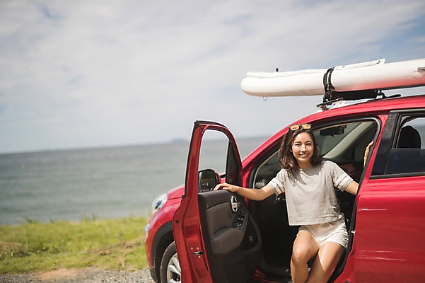 포토 JPG 주간 전신 구름 응시 여자 바다 자동차 하늘 한명 미소 사람 앉기 20대 야외 앞모습 여름 한국인 태안 성인여자한명만 패들보드 국내포토 자연요소 1 시선 계절 육상교통 뷰포인트 모션 표정 동양인 청년 서핑 충청남도 여자한명만 성인여자만 파일형식