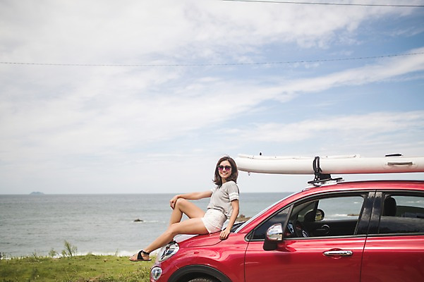 포토 JPG 주간 전신 구름 여자 바다 포즈 자동차 하늘 한명 미소 사람 앉기 20대 야외 옆모습 여름 맑음 한국인 태안 성인여자한명만 패들보드 국내포토 자연요소 1 계절 육상교통 뷰포인트 모션 날씨 표정 동양인 청년 서핑 충청남도 여자한명만 성인여자만 파일형식