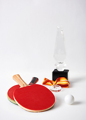 포토 JPG 스튜디오촬영 실내 사람없음 탁구채 탁구 트로피 메달 탁구공 국내포토 공 내부 구기 라켓 탁구용품 상_우승 상_상패 파일형식