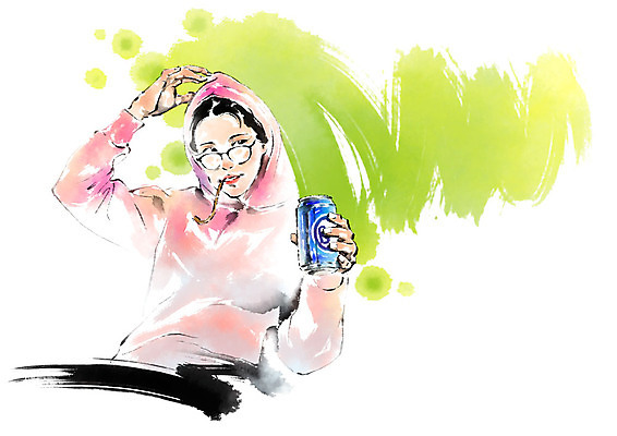 PSD 응시 여자 일러스트 캘리그라피 한명 사람 상반신 성인 먹기 후드티셔츠 캔맥주 오징어다리 싱글라이프 성인여자한명만 국내일러스트 1 라이프스타일 시선 티셔츠 모션 맥주 캔 오징어 여자한명만 성인여자만 파일형식