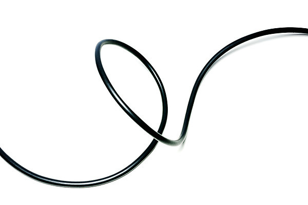 포토 JPG 해외이미지 디자인 산업 선 백그라운드 인터넷 추상 기술 사람없음 파란색 전자제품 컴퓨터 검은색 자료 힘 장비 에너지 전선 흰색 네트워크 플러그 코드 연결 플라스틱 심볼 오브젝트 보따리 전염 철사 볼트 고립 전압 공급 해외202004 해외포토 컬러 무늬 재질 공구 질병 감염 파일형식 이미지허브