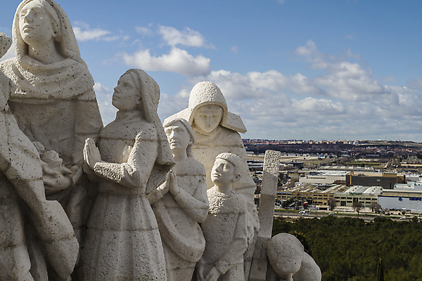 포토 JPG 해외이미지 손 기독교 종교 컨셉 관계 천사 함께함 창조 미술 사람없음 조각상 탑 검은색 성경 희망 터치 천주교 종 도움 영혼 스페인 구출 클래식 닫기 연결 집중 승진 돌봄 르네상스 마드리드 신앙심 헬프 해외202004 해외포토 건축물 감정 유럽 컬러 종교용품 모션 문화예술 신체부위 조형물 파일형식 이미지허브