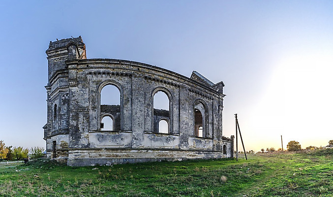 포토 JPG 해외이미지 외관 종교 길 여행 건축양식 풍경 사람없음 야외 건물 여름 성당 교회 마을 역사 재산 성자 저녁 버리기 폐허 신성 고딕 교외 방법 순례 우크라이나 스타일 해외202004 해외포토 건축물 계절 건축 유럽 종교건축 모션 금융 야간 파일형식 이미지허브