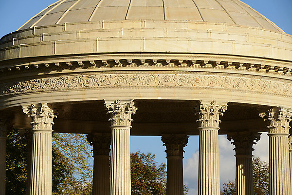 포토 JPG 해외이미지 외관 공원 유럽 사랑 사람없음 야외 관광지 정원 궁전 프랑스 사찰 역사 베르사유 해외202004 해외포토 공공시설 감정 나라 여행 고건축 종교건축 파리_프랑스 파일형식 이미지허브