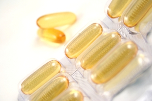 포토 JPG 해외이미지 아침 건강 병원 사람없음 상자 약 노란색 고통 의사 물방울 황금 떨어짐 은색 먹기 패키지 돌봄 마약 해외202004 해외포토 주간 감정 컬러 컨셉 의학 모션 의료진 파일형식 이미지허브