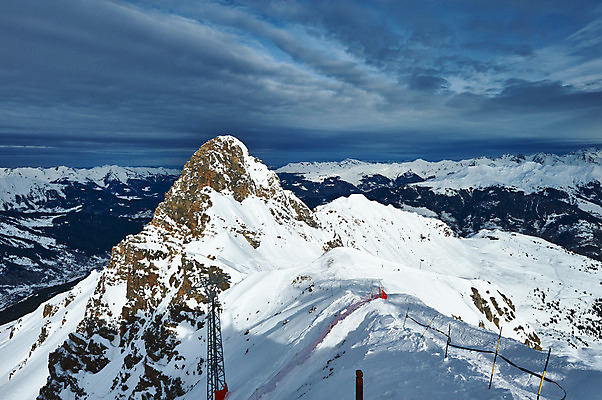 포토 JPG 해외이미지 유럽 여행 겨울 자연 하늘 휴가 스키 산 풍경 사람없음 야외 파란색 태양 얼음 침묵 추위 프랑스 흰색 정상 휴양지 알프스 장면 절정 해외202004 해외포토 자연요소 계절 나라 컬러 겨울스포츠 소리 장소 생태계 파일형식 이미지허브
