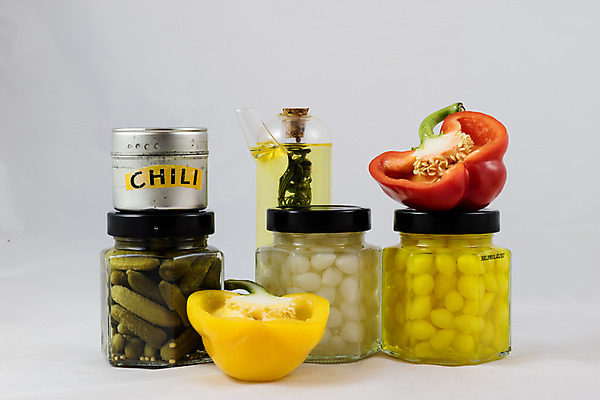 포토 JPG 해외이미지 유리병 파프리카 실내 사람없음 올리브오일 흰배경 피클 락교 칠리 미니오이 해외202004 해외포토 백그라운드 채소 병_용기 오이 내부 흰색 기름_음식 절임 염교 파일형식 이미지허브
