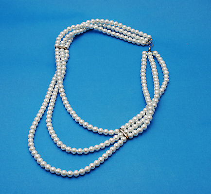 포토 JPG 해외이미지 외관 길 결혼 백그라운드 목걸이 장신구 유리 결혼식 엄마 기념 선물 사람없음 장식 유행 상점 축제 수확 골동품 흰색 반지 고급 우아함 은색 보석 자르기 베네치아 약혼 보물 고립 루비 해외202004 해외포토 컬러 컨셉 농업 가족 모션 재질 이벤트 이탈리아 광석 약속 파일형식 이미지허브