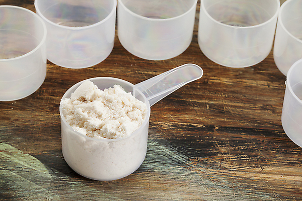 포토 JPG 해외이미지 음식 다이어트 사람없음 목재 갈색 흰색 거친 플라스틱 가루 측정 국자 보충 그런지 단백질 해외202004 해외포토 나무 컬러 재료 재질 주방용품 건강 영양소 파일형식 이미지허브