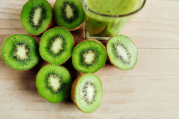 포토 JPG 해외이미지 라이프스타일 열매 음료 음식 백그라운드 다이어트 과일 유리 탁자 건강 키위 사람없음 목재 초록색 주스 우유 에너지 물방울 신선 칵테일 달콤 매끈함 혼합 갈증 요거트 쉐이크 떨림 단백질 스무디 이국적 해외202004 해외포토 나무 식물 컬러 가구 재료 모션 재질 유제품 주류 생활 감각 맛 영양소 파일형식 이미지허브