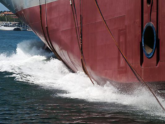 포토 JPG 해외이미지 산업 밧줄 바다 교통시설 새로움 해변 사람없음 옆모습 금속 항구 기계 화물 업무 작업 가장자리 철 조선소 시작 프로펠러 상업 마차 포트 무거움 로딩 철강 해외202004 해외포토 줄 교통수단 뷰포인트 교통 컨셉 재질 운송업 둘레 무게 시설 파일형식 이미지허브