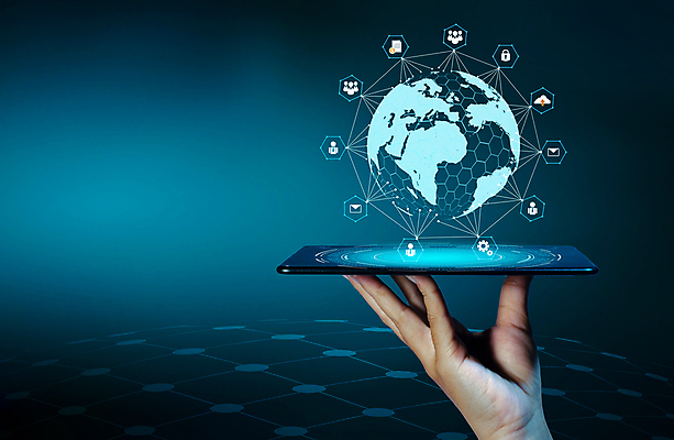 포토 JPG 해외이미지 손 지구 과학 백그라운드 컨셉 지도 인터넷 비즈니스 통신 손가락 모바일 추상 미래 기술 사람없음 파란색 스마트폰 핸드폰 세계 글로벌 지구본 3D 디지털 자료 웹 행성 터치 정보 잡기 비즈니스맨 그물 네트워크 연결 사이버 시스템 혁명 여의주 인터페이스 홀로그램 가상 네트워킹 해외202004 해외포토 남자 컬러 무늬 모션 신체부위 전자제품 스마트기기 우주 직장인 디지털합성 파일형식 이미지허브