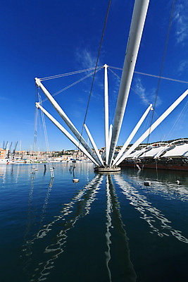 포토 JPG 해외이미지 디자인 유럽 바다 여행 건축양식 하늘 거리 사람 풍경 사람없음 건물 세로 초록색 물 여름 파란색 컬러풀 반사 항구 이탈리아 거울 골동품 도시 보트 피아노 지중해 포트 타운 옛날 해외202004 해외포토 자연요소 건축물 계절 건축 나라 컬러 배_교통 교통시설 건반악기 파일형식 이미지허브