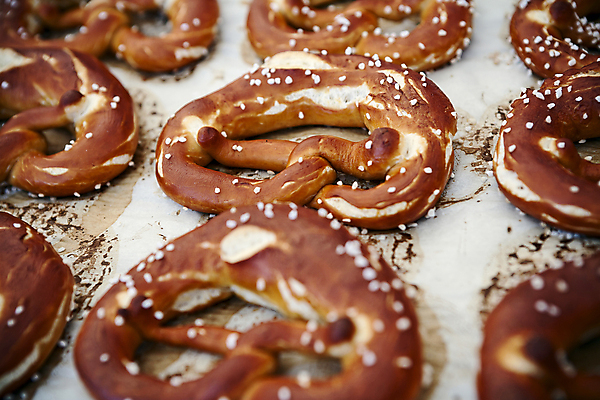 포토 JPG 해외이미지 실내 사람없음 일렬 비네팅 브레첼 해외202004 해외포토 디저트 촬영기법 내부 파일형식 이미지허브