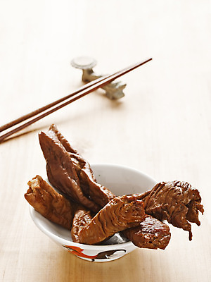 포토 JPG 해외이미지 음식 육류 돼지고기 요리 동양인 사람없음 세로 중국 돼지 단백질 해외202004 해외포토 아시아 식재료 포유류 인종 영양소 파일형식 이미지허브