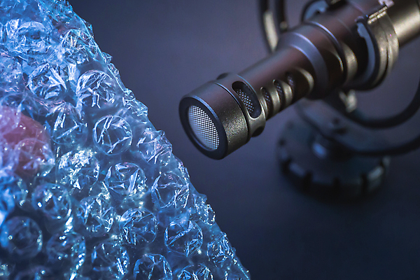 포토 JPG 해외이미지 라이프스타일 행복 백그라운드 휴식 스트레스 건강 취미 사람없음 치료 스터디 약 소리 거품 듣기 덮개 마사지 잠 감각 은박지 집중 마이크 귀 오디오 청각 녹음기 응답 디톡스 해외202004 해외포토 감정 음향기기 컨셉 의학 모션 생활 신체부위 전자제품 학습 뚜껑 파일형식 녹음_기록 이미지허브